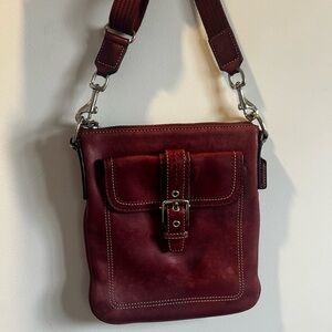 Vintage Coach Hampton Swingpack burgundy crossbody